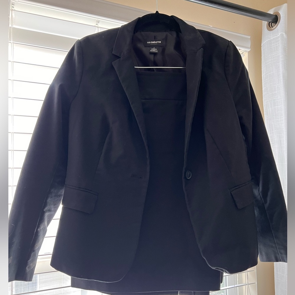 Black skirt suit size 12 coat
